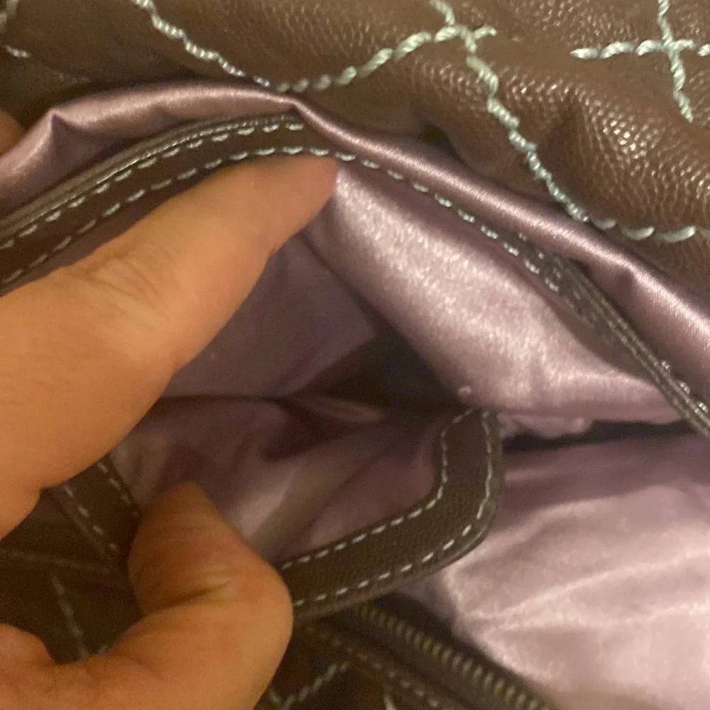 Juicy Couture Leather Shoulder Bag - Picture 16 of 17
